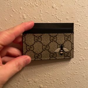 Gucci Monogramme Card Holder Wallet W/ Bee Beige